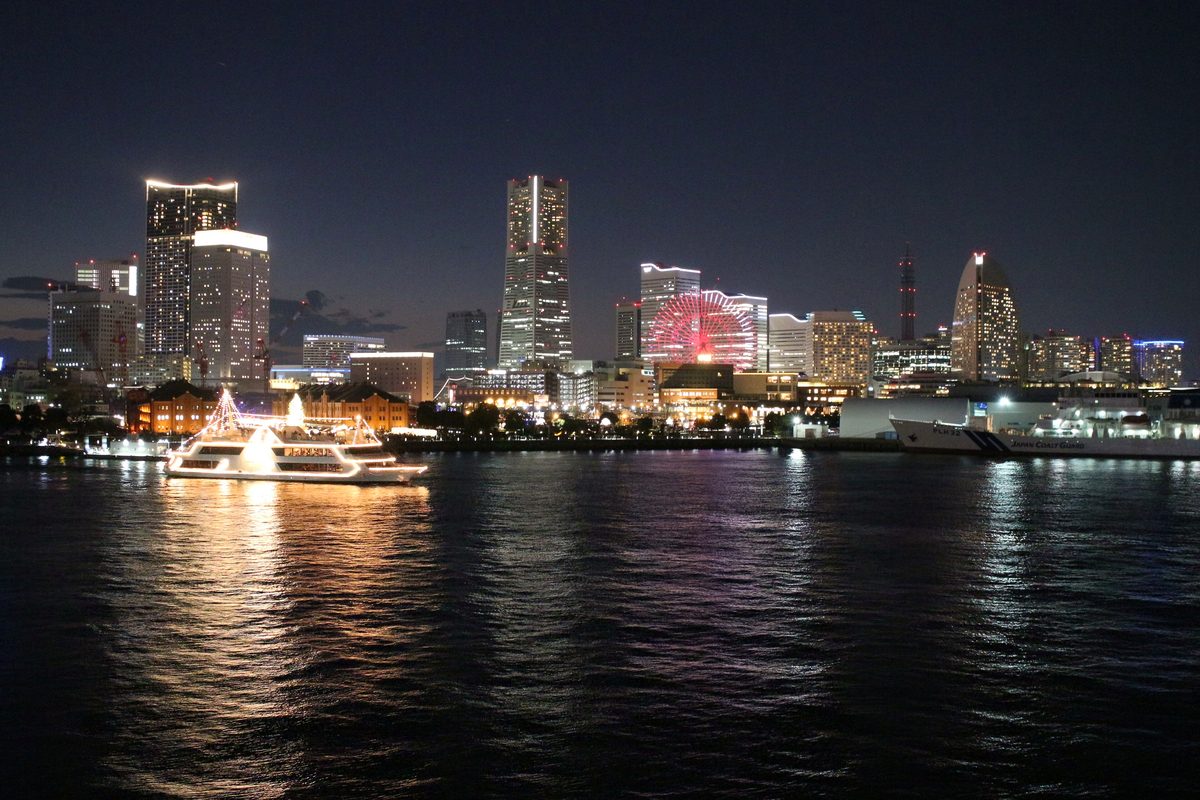 横浜みなとみらいの夜景