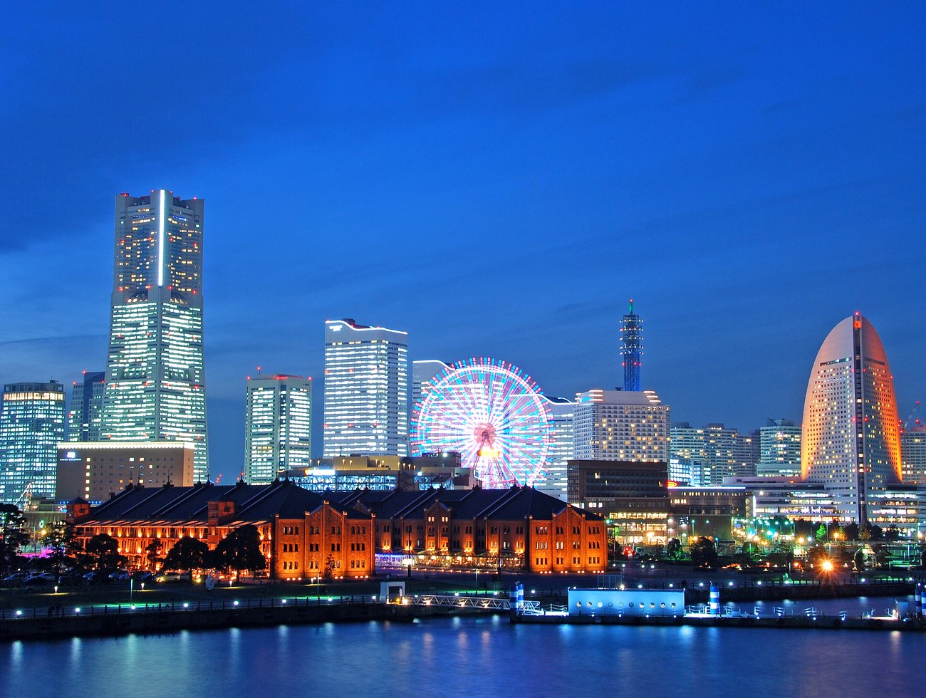 横浜みなとみらいの夜景